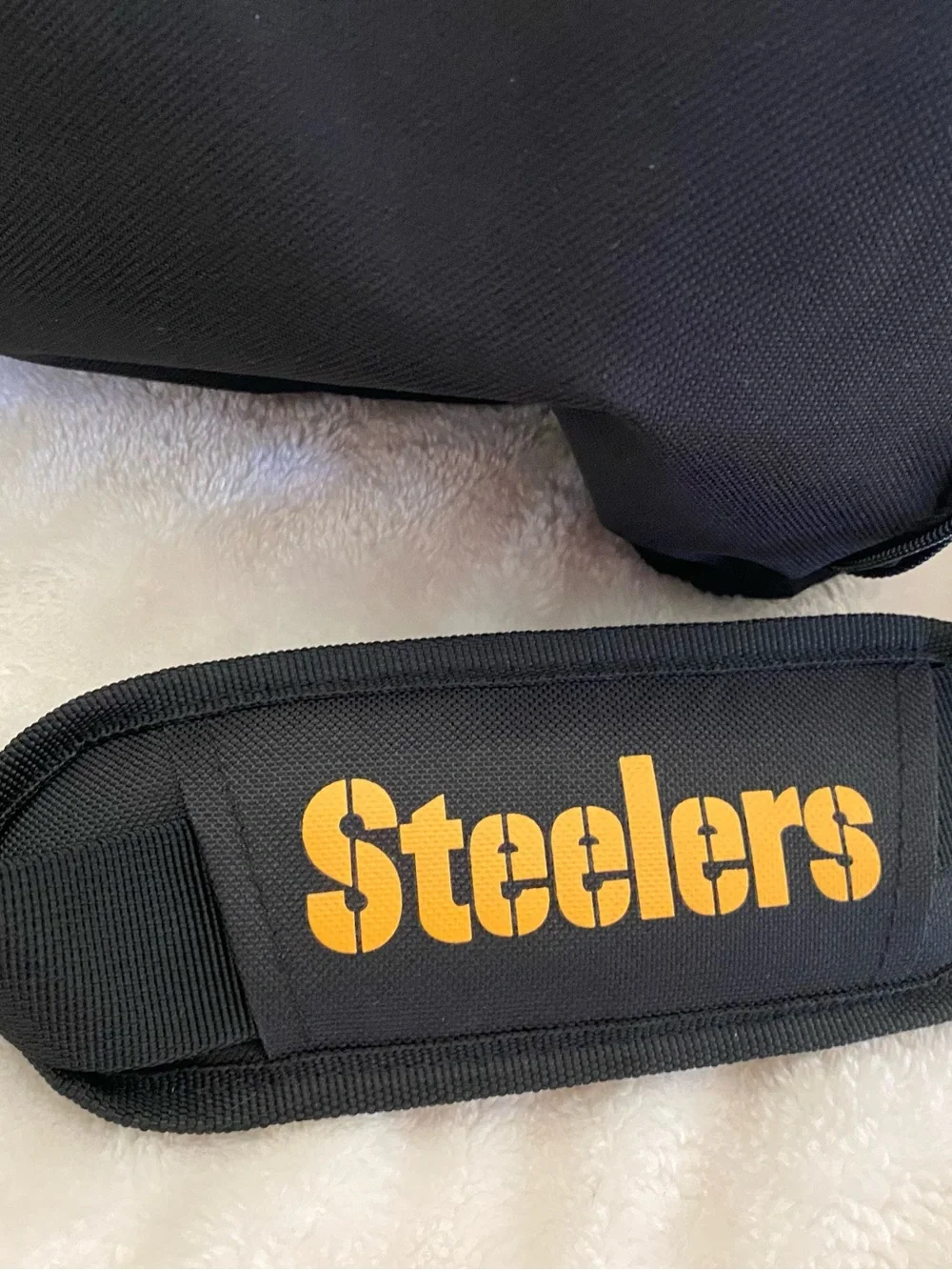 FOCO/NFL stylish black